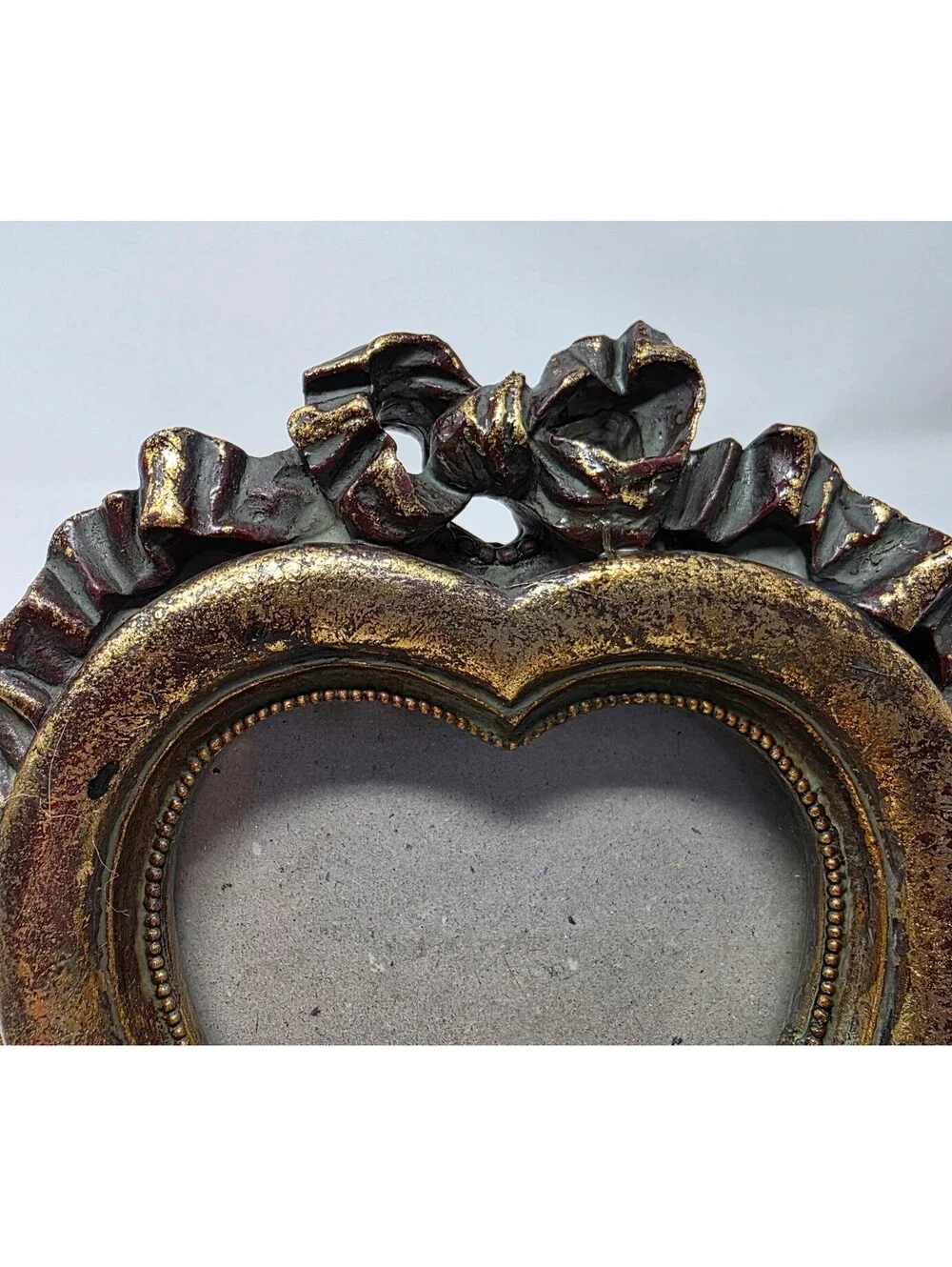 Vintage Ornate Gold Heart Picture Frame Resin Bow Tabletop Decor
